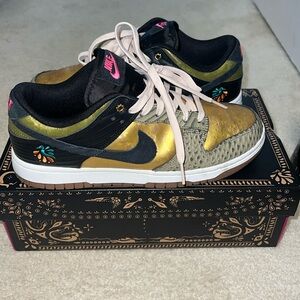 Women's Nike Dunk low PRM